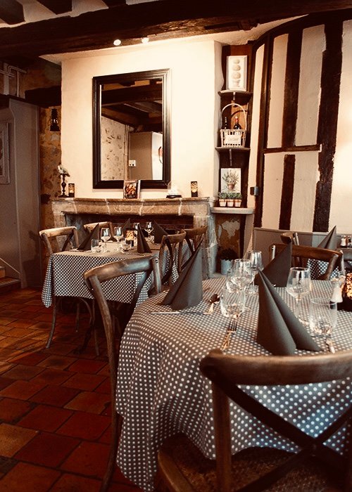 découvrez notre guide complet des meilleurs restaurants au mans. que vous soyez à la recherche de spécialités locales, de cuisine internationale ou d'une ambiance conviviale, trouvez l'endroit parfait pour vos repas au cœur de cette belle ville.