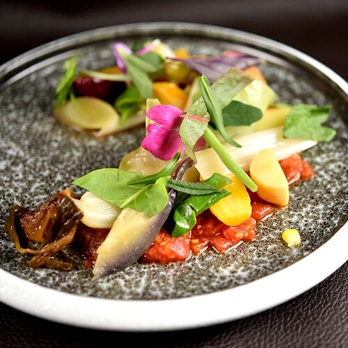 découvrez notre guide complet des restaurants à metz. que vous soyez en quête de spécialités locales, de cuisine internationale ou de lieux conviviaux, trouvez l'endroit parfait pour régaler vos papilles dans cette charmante ville.