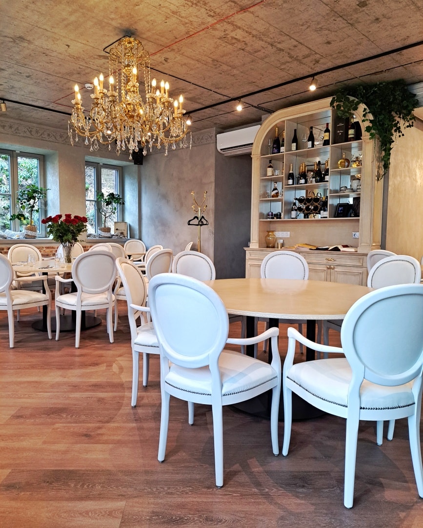 découvrez les meilleurs restaurants au mans, offrant une variété de cuisines pour tous les goûts. que vous recherchiez un dîner romantique, un repas en famille ou une expérience gastronomique, trouvez votre table idéale dans la cité mancelle.