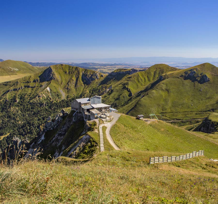 découvrez les activités nature à la bourboule cet été : randonnées en montagne, balades au bord des rivières, pêche et exploration des paysages préservés. profitez d'un cadre idyllique pour des vacances rafraîchissantes en pleine nature.