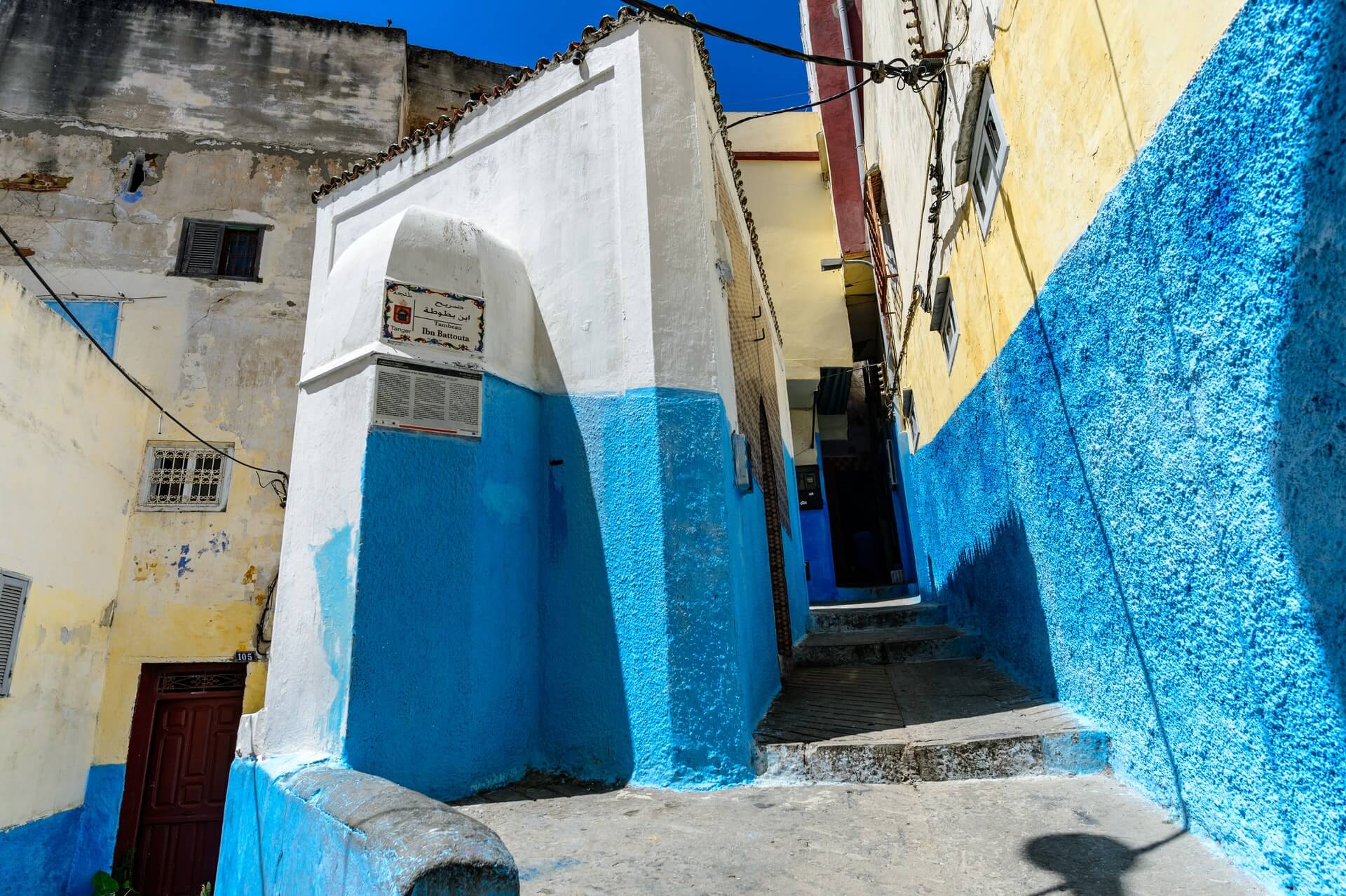 découvrez notre service de ferry entre marseille et tanger, offrant une traversée confortable et rapide. profitez des paysages méditerranéens tout en vous rendant vers le maroc. réservez dès maintenant votre voyage pour une expérience inoubliable!