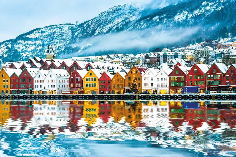 découvrez la magie du marché de noël à oslo, où les lumières scintillantes et l'atmosphère festive créent une expérience inoubliable. profitez de délicieux mets locaux, d'artisanat unique et d'une ambiance chaleureuse au cœur de la capitale norvégienne.